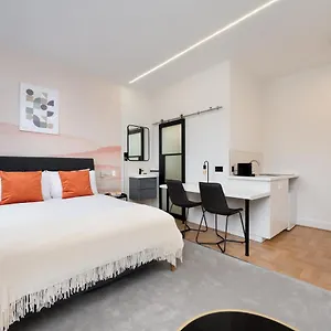 Apartment D8 House