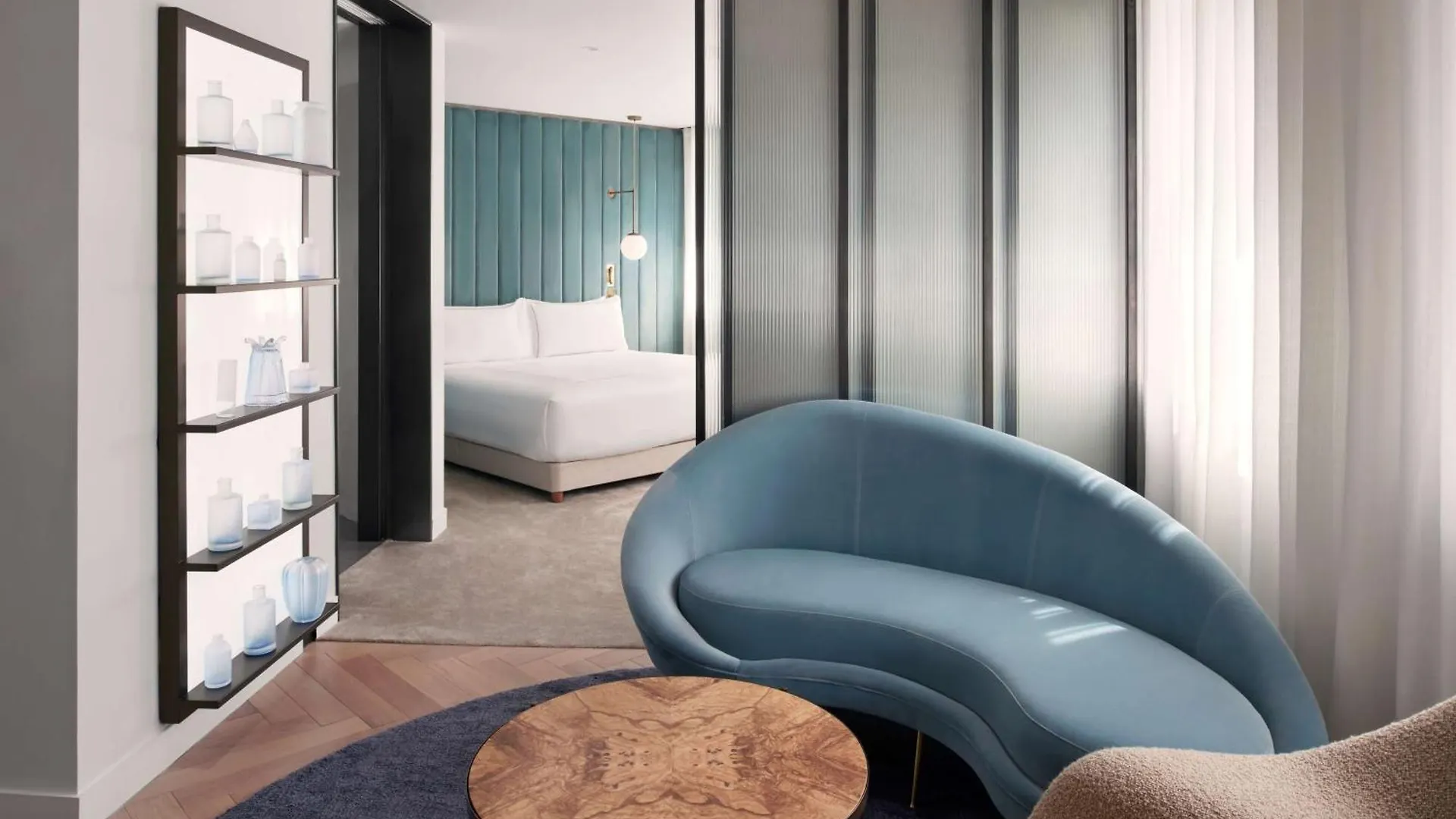 Canopy By Hilton London City 4*,  Großbritannien